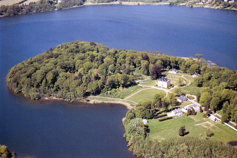 Dronninggård, Næsseslottet